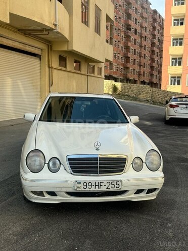 Mercedes E 220 d 2001, 317,000 km - 2.2 l - Bakı
