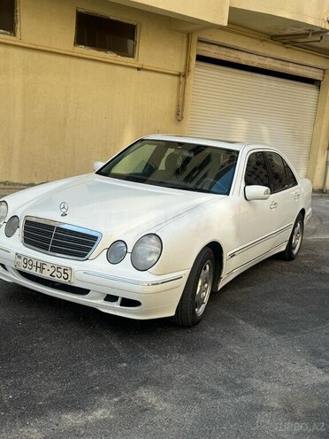 Mercedes E 220 d 2001, 317,000 km - 2.2 l - Bakı