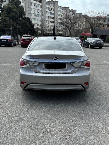 Hyundai Sonata 2011, 275,000 km - 2.0 l - Bakı