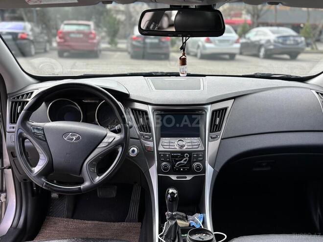 Hyundai Sonata 2011, 275,000 km - 2.0 l - Bakı