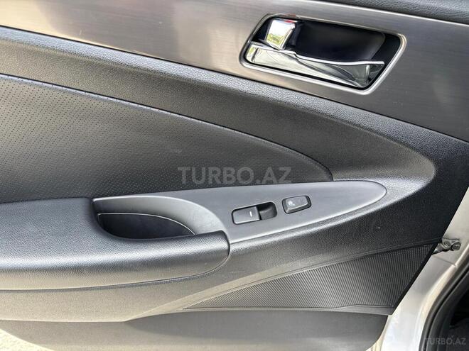 Hyundai Sonata 2011, 275,000 km - 2.0 l - Bakı