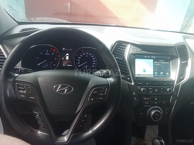 Hyundai Santa Fe-3