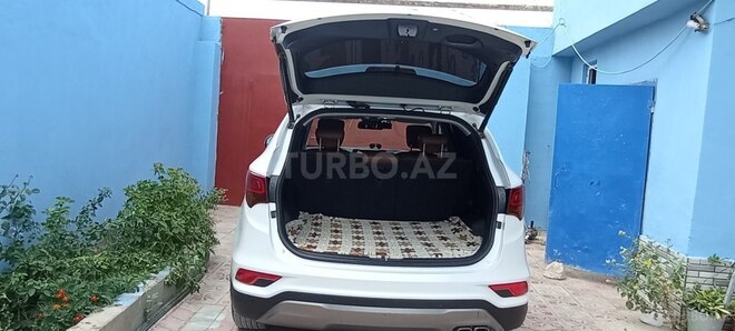 Hyundai Santa Fe-11