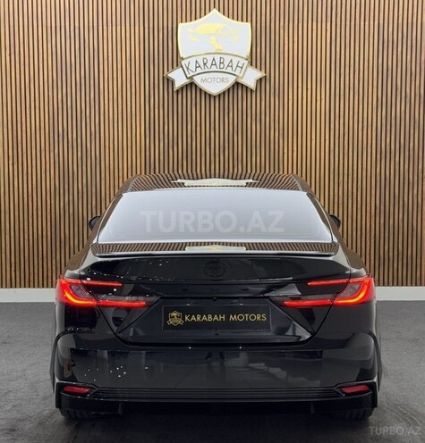 Toyota Camry-5