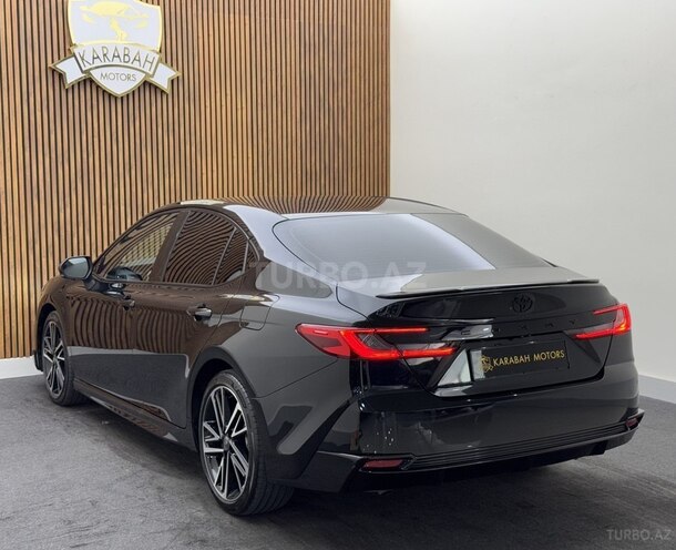 Toyota Camry-6
