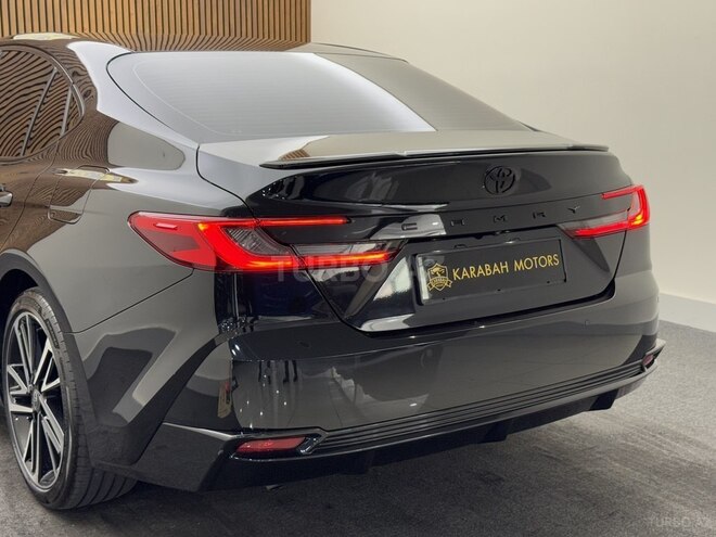 Toyota Camry-7