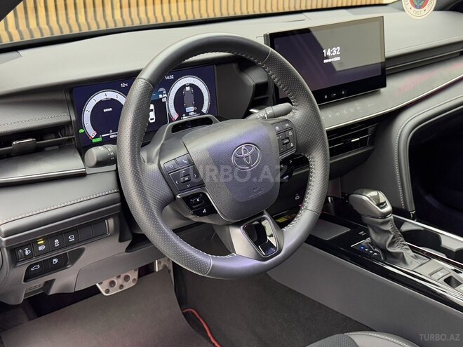 Toyota Camry-12