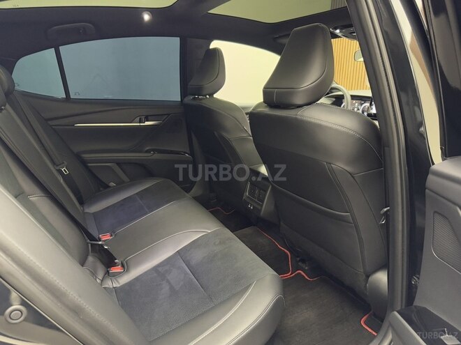 Toyota Camry-20