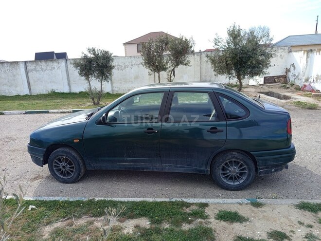 Volkswagen Polo 1996, 230,000 km - 1.6 l - Bakı