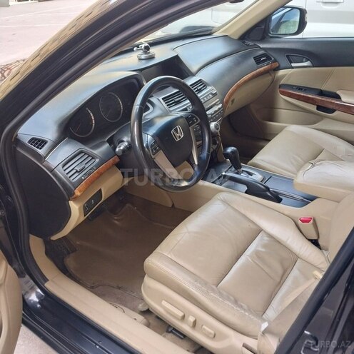 Honda Accord-5