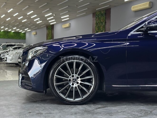 Mercedes E 220 d 2018, 181,337 km - 2.0 l - Bakı