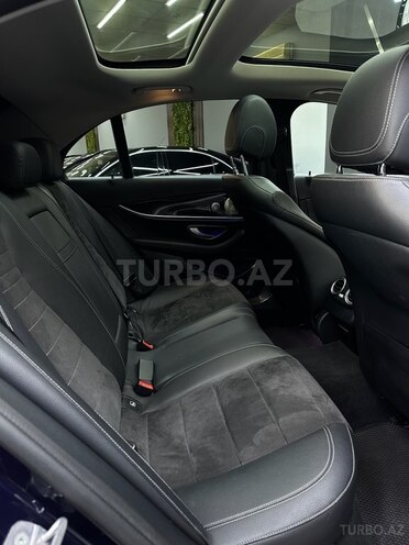 Mercedes E 220 d 2018, 181,337 km - 2.0 l - Bakı