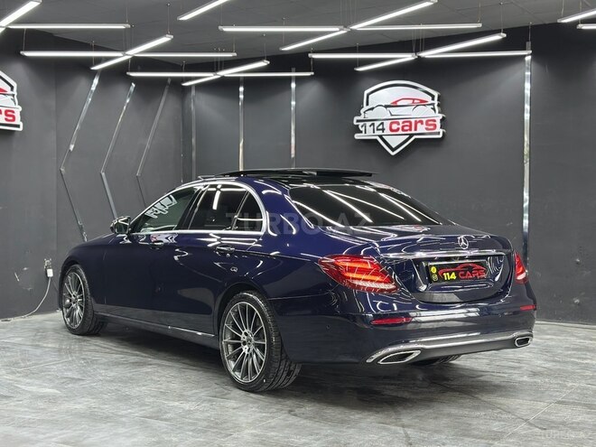 Mercedes E 220 d 2018, 181,337 km - 2.0 l - Bakı