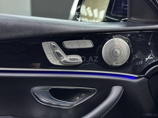 Mercedes E 220 d 2018, 181,337 km - 2.0 l - Bakı