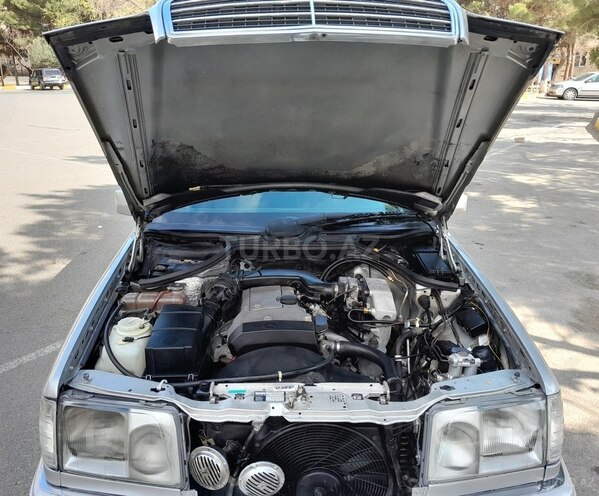 Mercedes E 220 1994, 318,932 km - 2.2 l - Sumqayıt