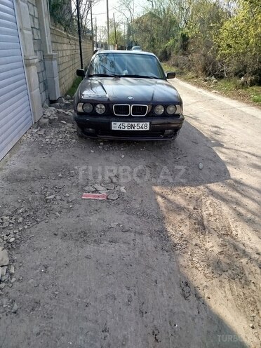BMW 520 1994, 329,000 km - 2.0 l - Mingəçevir