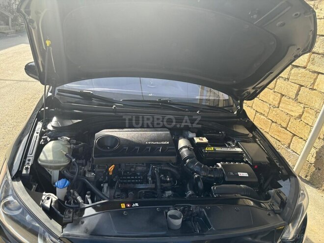 Hyundai Elantra 2018, 25,400 km - 1.4 l - Bakı