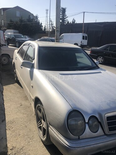 Mercedes E 300 d 1996, 300,000 km - 3.0 л - Bakı