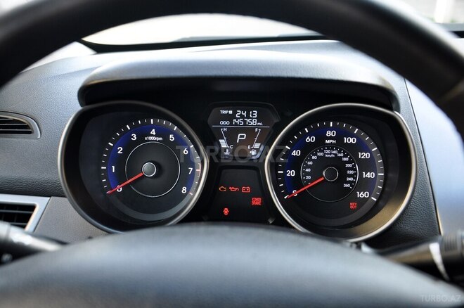 Hyundai Elantra 2013, 145,758 km - 1.8 л - Ağstafa
