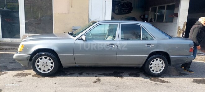 Mercedes E 200 d 1991, 186,000 km - 2.0 л - Bakı