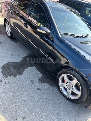 Mercedes C 200 2002, 266,000 km - 2.0 l - Sumqayıt