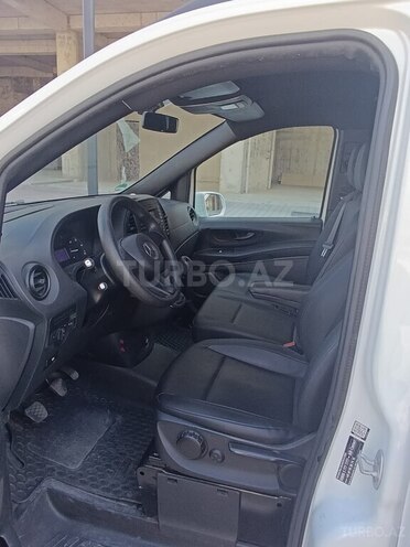 Mercedes Vito 116 2018, 388,000 km - 2.2 l - Bakı