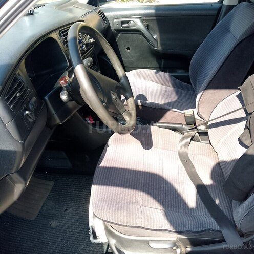 Volkswagen Golf 1992, 320,000 km - 2.0 l - Bakı