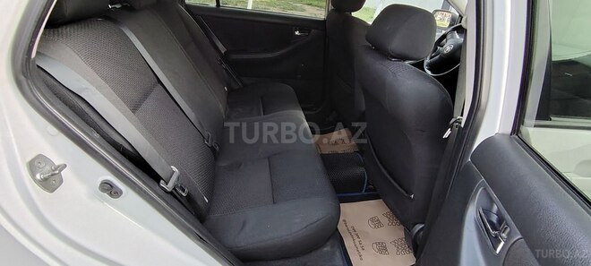 Toyota Corolla 2005, 262,000 km - 1.4 l - Bərdə