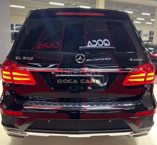Mercedes GL 550 2012, 141,141 km - 5.5 l - Sumqayıt