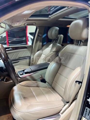 Mercedes GL 550 2012, 141,141 km - 5.5 l - Sumqayıt