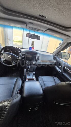 Mitsubishi Pajero 2007, 288,000 km - 3.0 л - Bakı