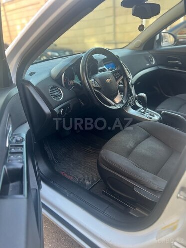 Chevrolet Cruze-10