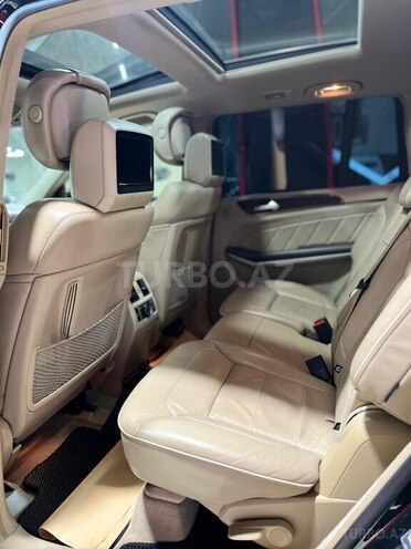 Mercedes GL 550 2012, 141,141 km - 5.5 l - Sumqayıt