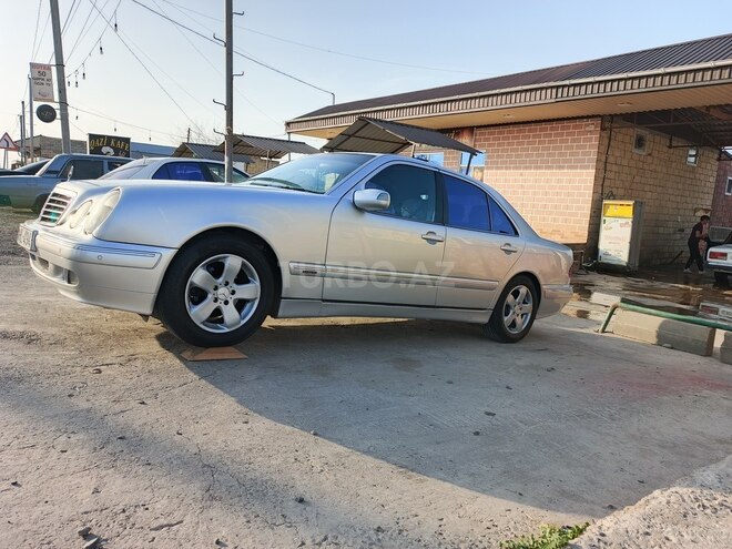 Mercedes E 220 d 1999, 437,000 km - 2.2 л - İmişli