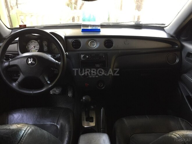 Mitsubishi Outlander 2003, 239,000 km - 2.4 l - Mingəçevir