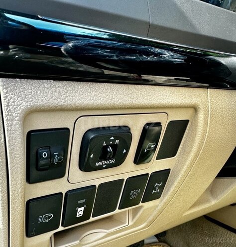 Toyota Land Cruiser 2015, 180,000 km - 4.0 л - Bakı