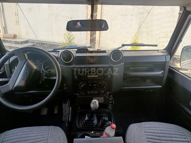 Land Rover Defender 2008, 156,000 km - 2.4 l - Samux