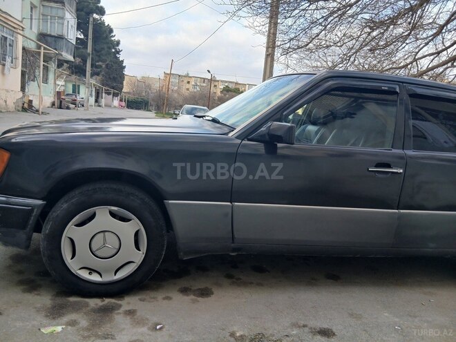 Mercedes E 250 1992, 545,567 km - 2.5 l - Bakı