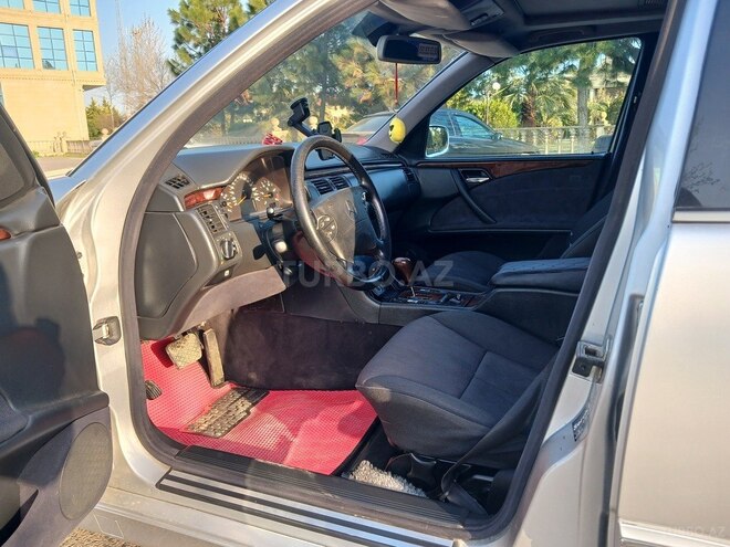 Mercedes E 270 2000, 50,000 km - 2.7 l - Saatlı