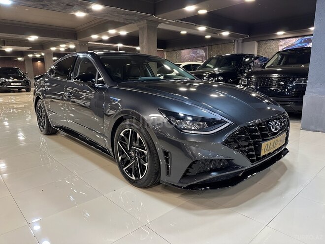 Hyundai Sonata-4