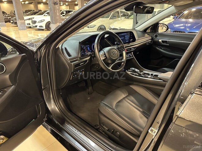 Hyundai Sonata-9