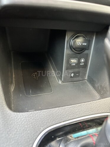 Hyundai Elantra 2018, 120,000 km - 1.6 l - Bakı