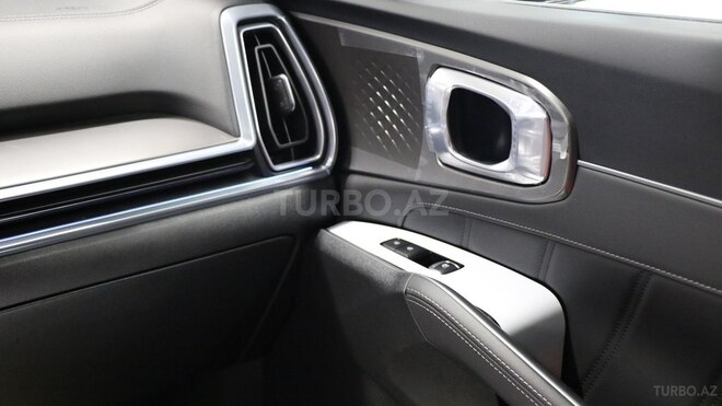 Kia Sorento-12
