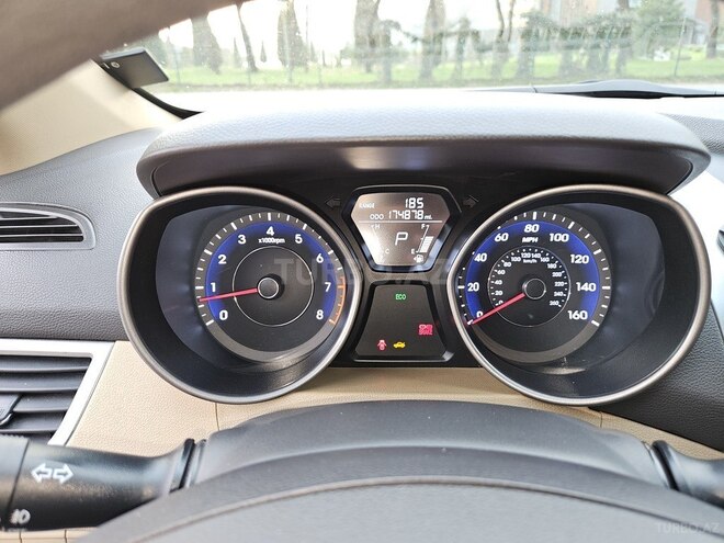 Hyundai Elantra 2013, 281,313 km - 1.8 l - Qəbələ