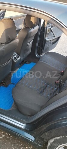 Mercedes E 240 1999, 240,000 km - 2.4 l - Sabirabad