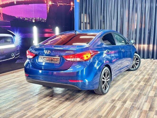 Hyundai Elantra 2015, 74,000 km - 1.8 l - Sumqayıt