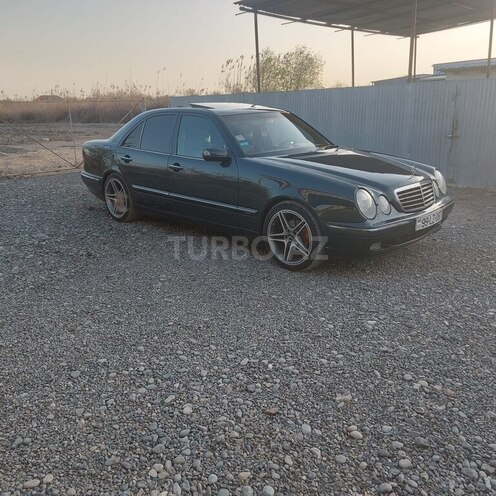 Mercedes E 240 1999, 350,000 km - 2.4 l - Sabirabad