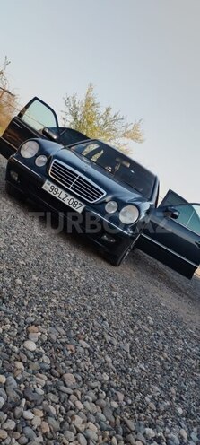 Mercedes E 240 1999, 350,000 km - 2.4 l - Sabirabad