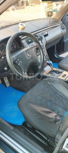 Mercedes E 240 1999, 350,000 km - 2.4 l - Sabirabad