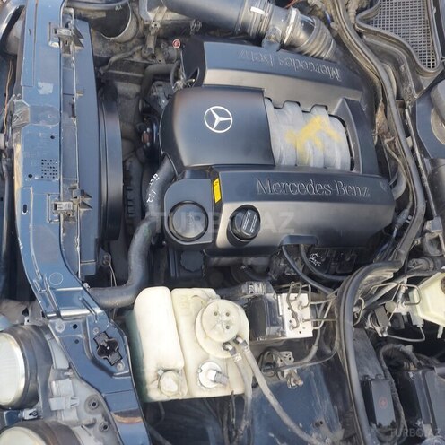 Mercedes E 240 1999, 350,000 km - 2.4 l - Sabirabad